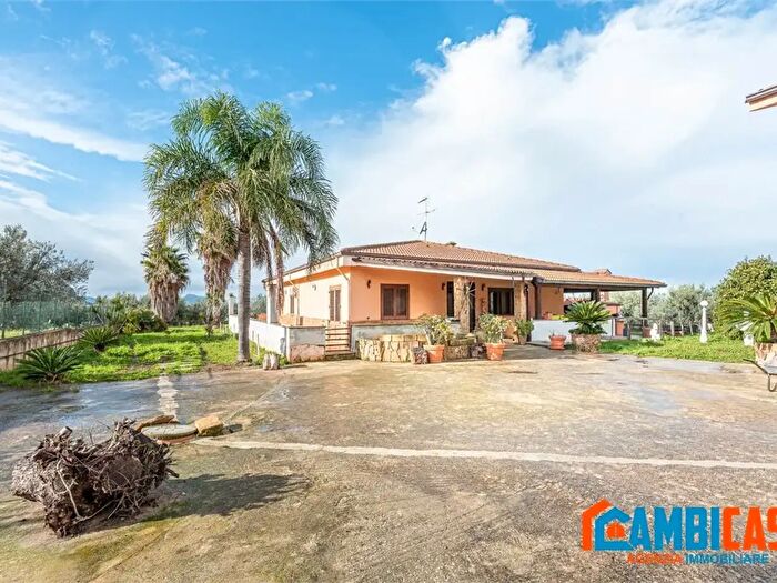 Appartamento con 5 locali in vendita in Palermo