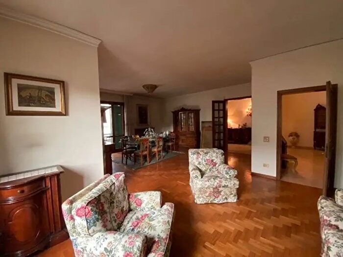 Casa con 11 locali in vendita in Empoli