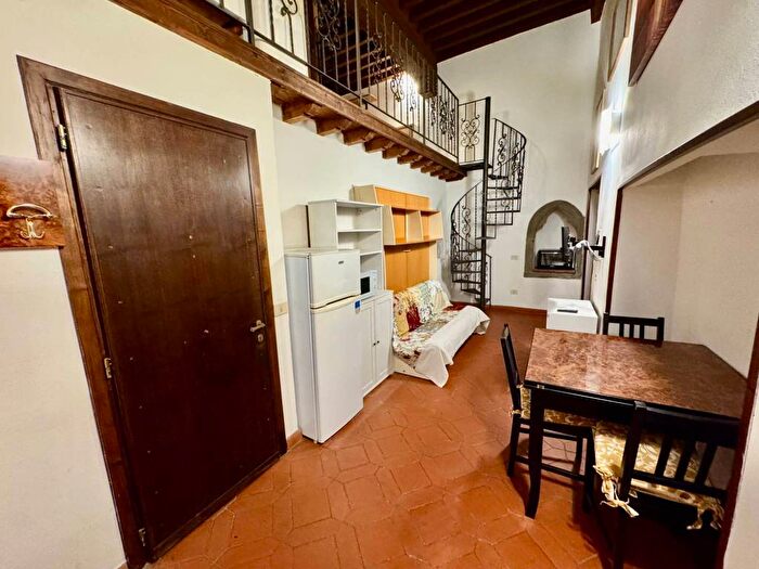 Appartamento bilocale in affitto in Via della Burella, Signoria Uffizi, Firenze
