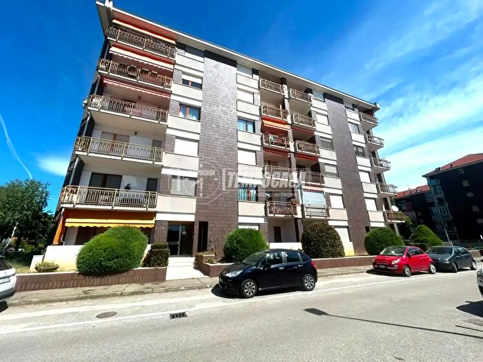 Appartamento trilocale in vendita in Via Monte Rosa, Piossasco