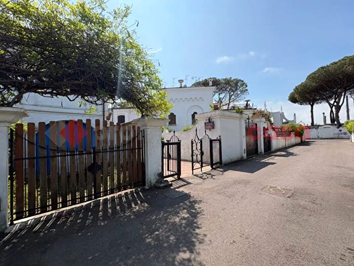 Casa quadrilocale in vendita in Via Anticlea, Terracina