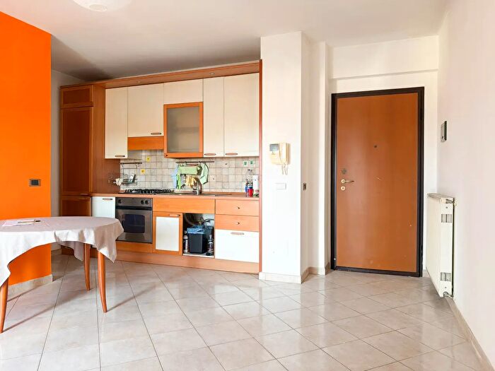 Appartamento bilocale in vendita in Via Fratelli Bandiera, Pomezia