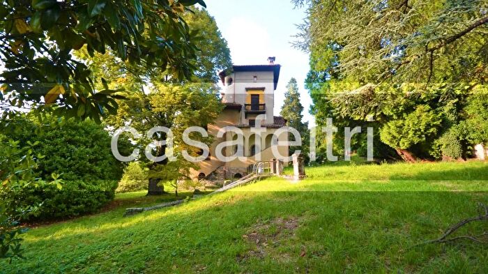 Casa con 7 locali in vendita in Maresana Bergamo Bergamo Ponteranica, Ponteranica