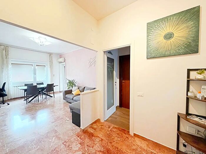 Appartamento quadrilocale in vendita in Firenze