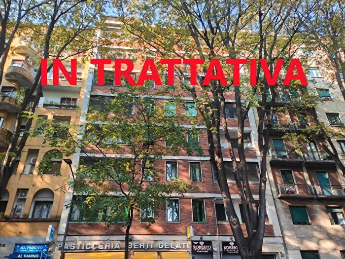 Appartamento trilocale in affitto in Via Gaspare Aselli, Città Studi, Milano