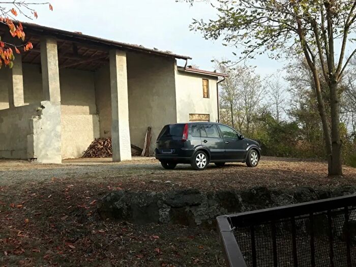 Casa bilocale in vendita in Località Brodo Pietra Parcellara, Bobbio
