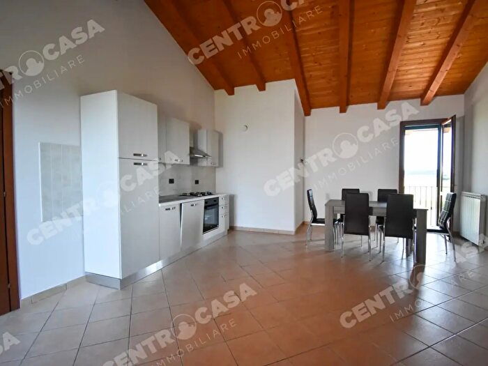 Appartamento quadrilocale in affitto in Legnago Via Cavour, Legnago