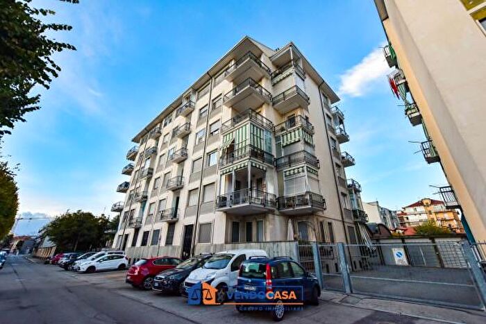 Appartamento quadrilocale in vendita in Via Enrico Toti, Nichelino