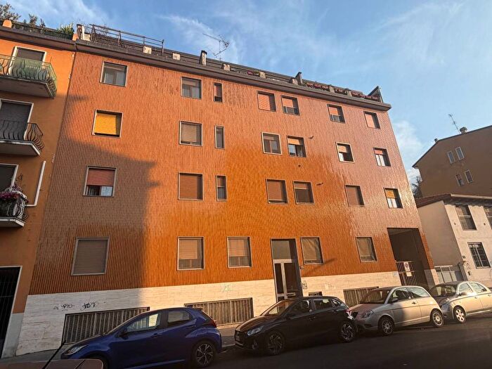 Appartamento bilocale in affitto in Via Modica, Famagosta, Milano