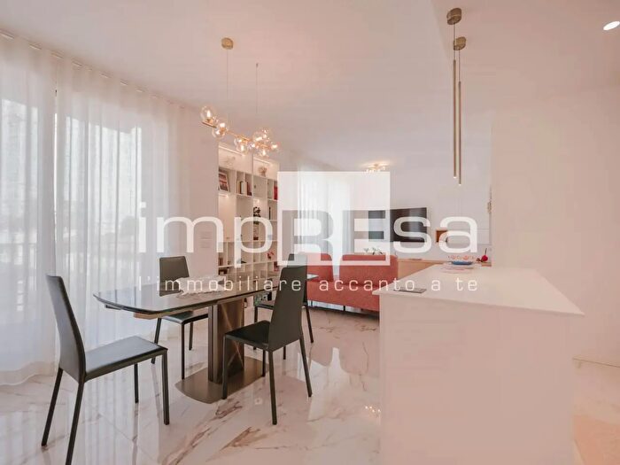 Appartamento quadrilocale in vendita in Via Andrea Bafile, Jesolo
