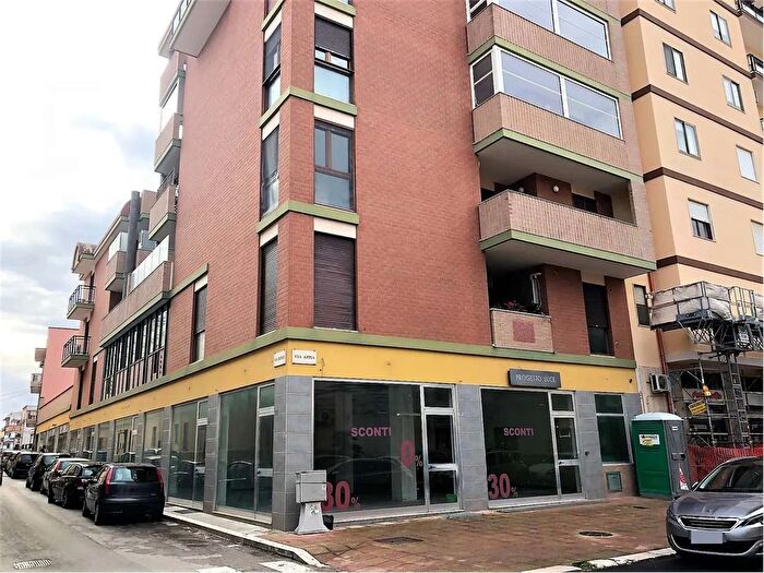 Appartamento quadrilocale in vendita in Via Marco Aurelio Brindisi, Brindisi