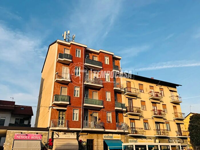 Appartamento quadrilocale in vendita in Via Roma, San Mauro Torinese