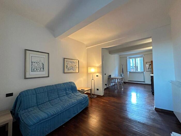 Appartamento con 5 locali in affitto in Via Santa Gemma Galgani, Piazza Anfiteatro Torre Guinigi, Lucca