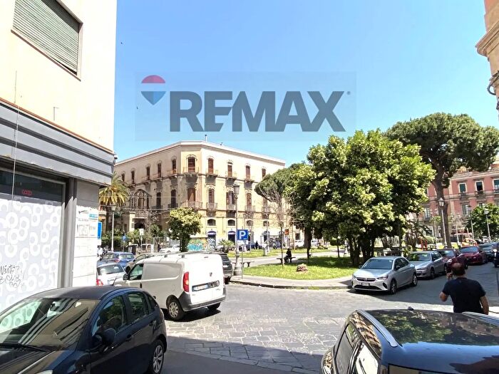 Appartamento trilocale in vendita in Via Finocchiaro Aprile, Catania