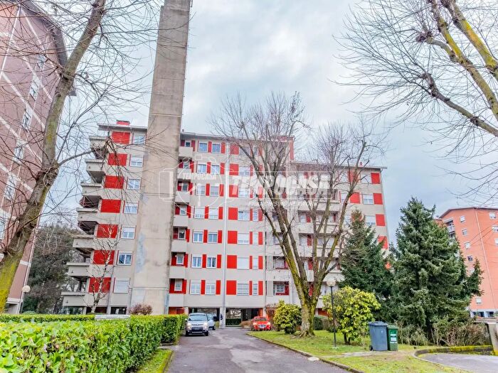 Appartamento trilocale in vendita in Via Gran Paradiso, Novate Milanese