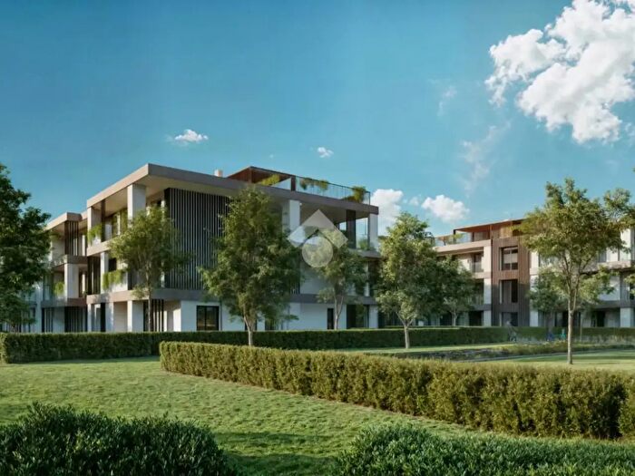 Appartamento trilocale in vendita in Via Umbria, Peschiera Borromeo