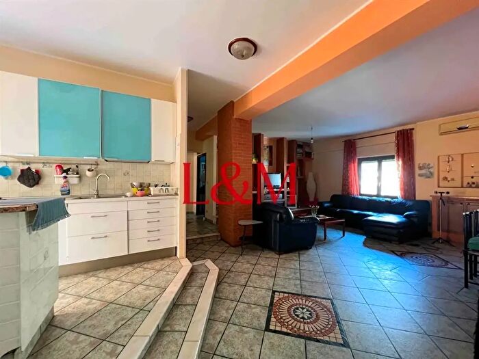 Appartamento trilocale in vendita in VLe Giustiniano Imperatore, Roma