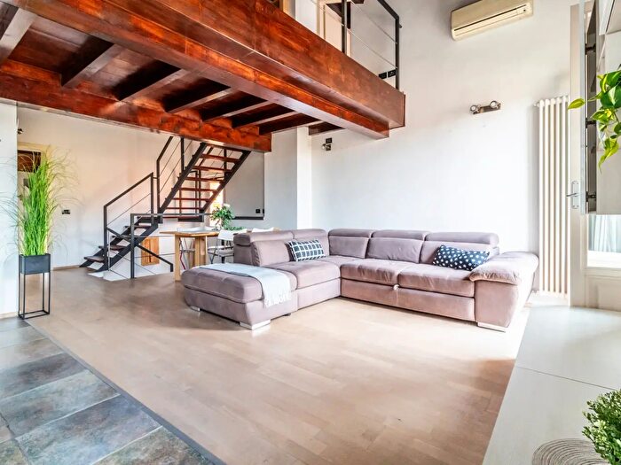 Appartamento trilocale in affitto in Via Borgo del Ghetto, Cento