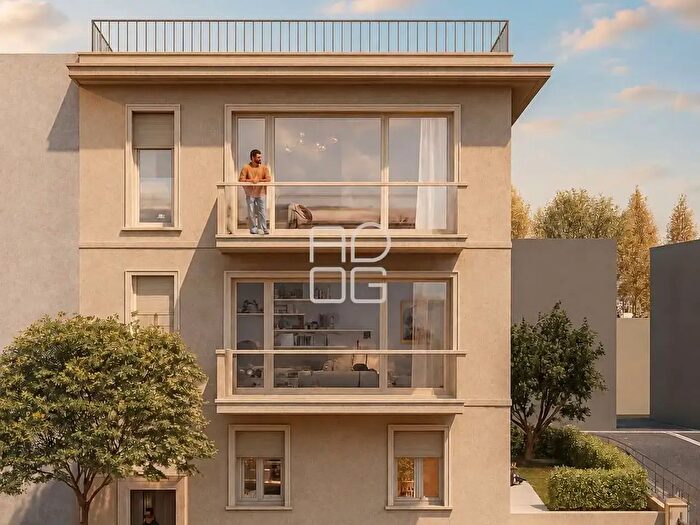 Appartamento quadrilocale in vendita in Desenzano Del Garda