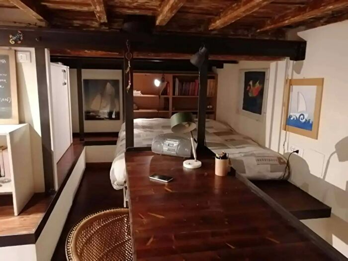 Appartamento monolocale in affitto in Via di San Niccolò, Firenze