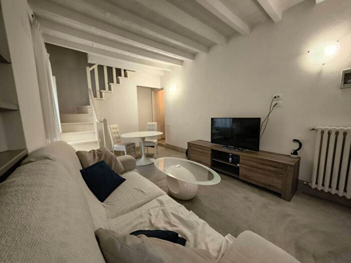 Appartamento con 5 locali in affitto in San Marco SS Annunziata, Firenze