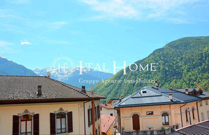 Appartamento quadrilocale in affitto in Via Fratelli Tosana, Edolo