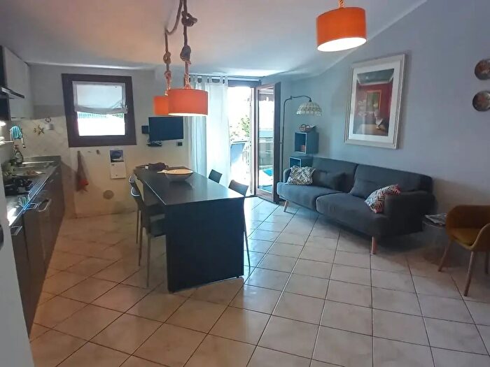 Appartamento bilocale in affitto in Via degli Orti, Albenga