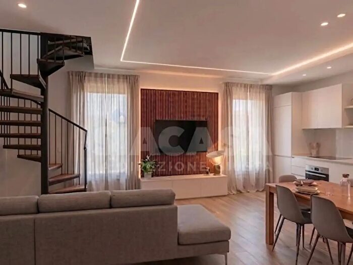 Appartamento trilocale in vendita in Via Madonna, Cornate DAdda