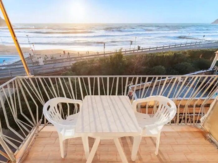 Appartamento bilocale in vendita in Piazza Cristoforo Colombo, Levanto