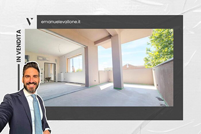 Appartamento con 5 locali in vendita in Via Giardini, Formigine