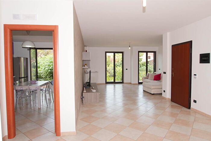 Appartamento quadrilocale in vendita in Via Piave, San Giovanni La Punta