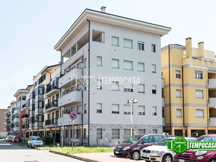 Appartamento trilocale in vendita in Via Piave a, Muggiò