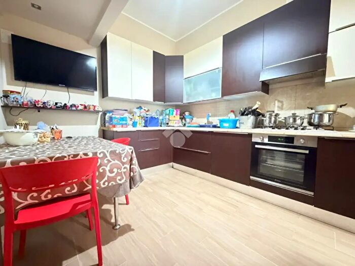 Appartamento trilocale in vendita in Via Sbarre Inferiori Vico Cieco, Reggio Calabria