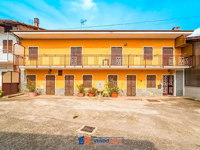 Casa con 6 locali in vendita in Via Torino, Narzole