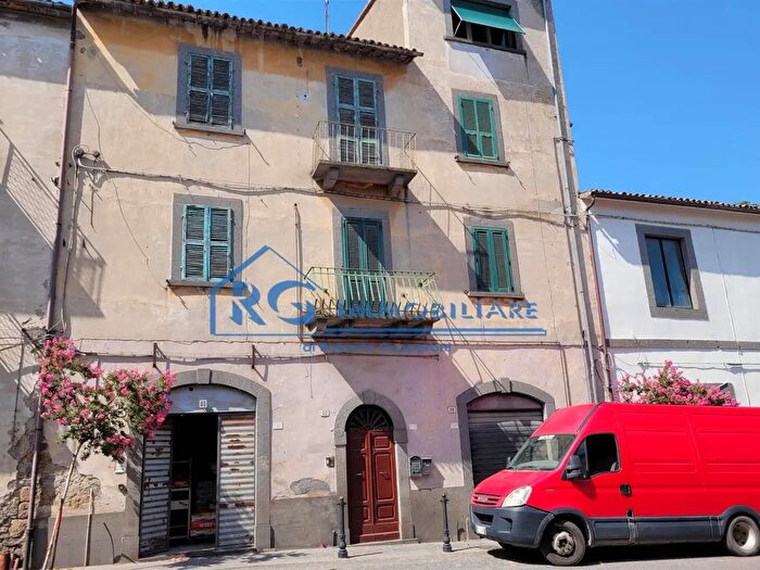 Appartamento trilocale in vendita in Viale Diaz, Bagnoregio