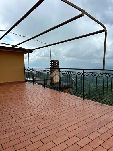 Appartamento trilocale in vendita in Via delle Ceracchie, Bellegra