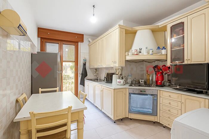 Appartamento quadrilocale in vendita in Via del Bramante, Carpi