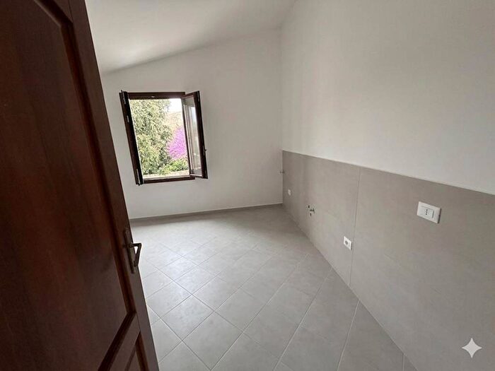 Appartamento con 6 locali in affitto in Centro, Ponsacco