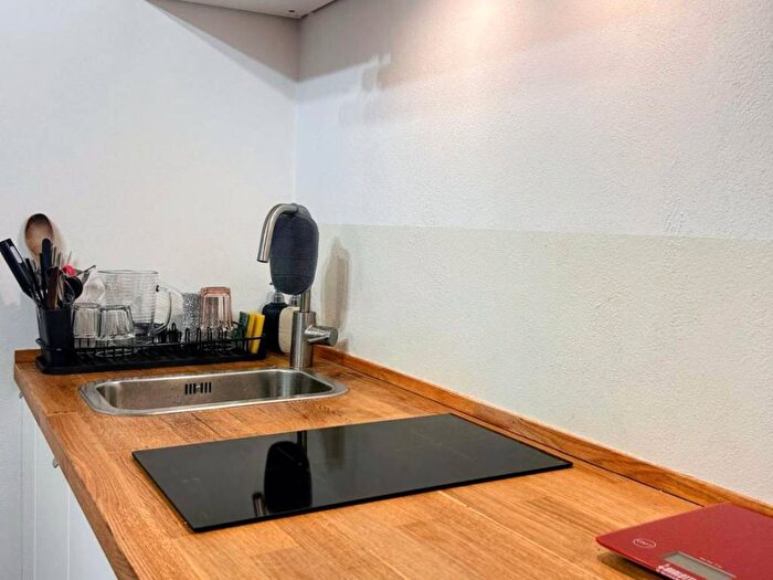Appartamento monolocale in affitto in Via delle Pinzochere, Santa Croce, Firenze