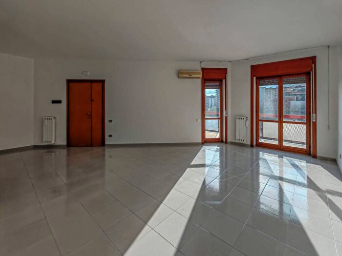 Appartamento con 5 locali in affitto in Via SantAlfonso Maria de Liguori, Irno Brignano, Salerno
