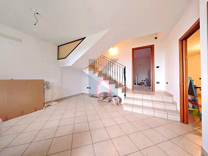 Casa con 5 locali in vendita in Via Crocetta, Forli