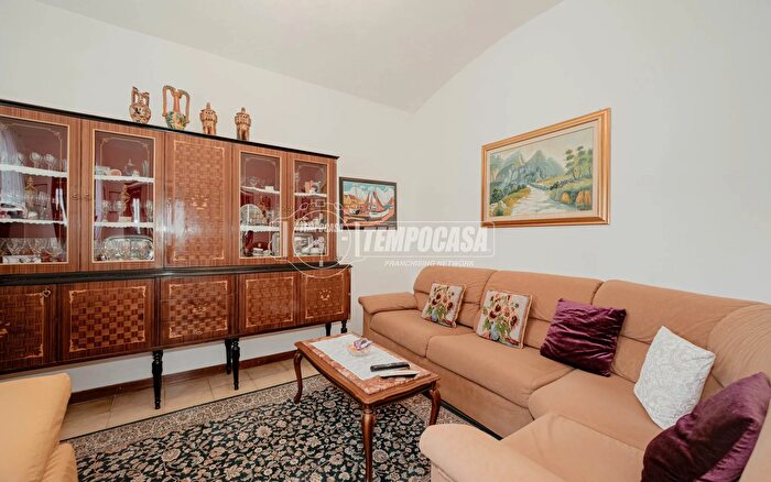 Appartamento quadrilocale in vendita in Via Primo Mazza, Mortara