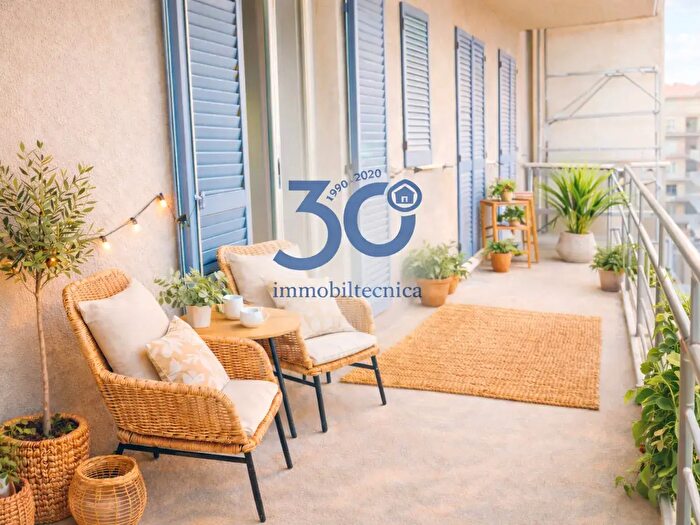 Appartamento trilocale in vendita in Via Romana, Arezzo