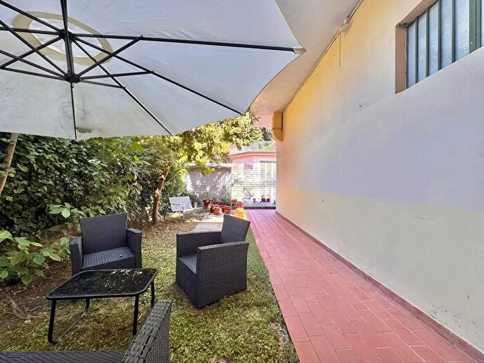 Appartamento con 5 locali in vendita in Via Regina Margherita, Poggio A Caiano