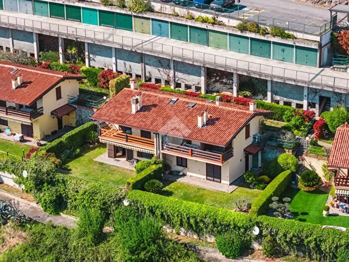 Appartamento trilocale in vendita in Via dei Colli, Salo