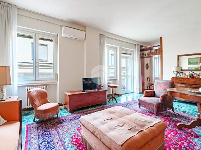 Appartamento in vendita in Via Fratelli Bronzetti, Brescia