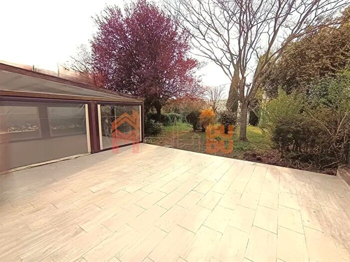 Casa con 6 locali in vendita in Via Marco Perennio, Arezzo