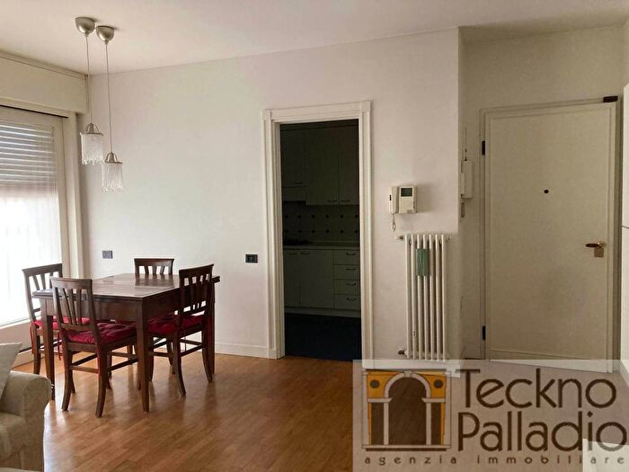 Appartamento trilocale in affitto in Centro Storico, Vicenza