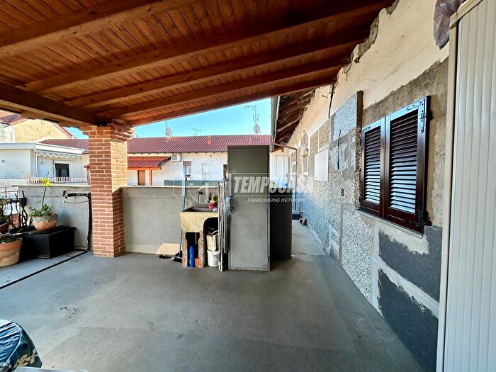 Appartamento trilocale in vendita in Via Santa Croce, Parabiago