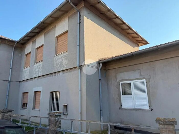 Appartamento trilocale in vendita in Via Po, Fano